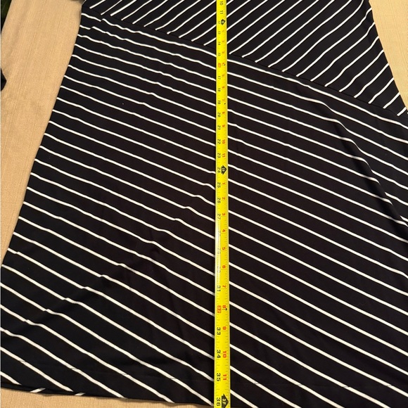 Chico’s size 3 (16/18) Women’s Black and White Striped Dress - Picture 3 of 10